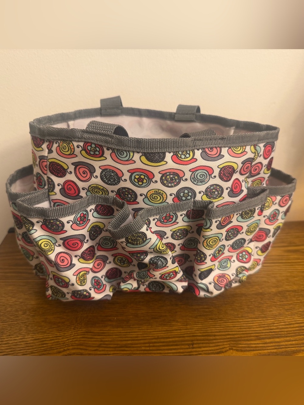 Thirty-One Mini Organizer in the "Take It Slow" pattern. EUC